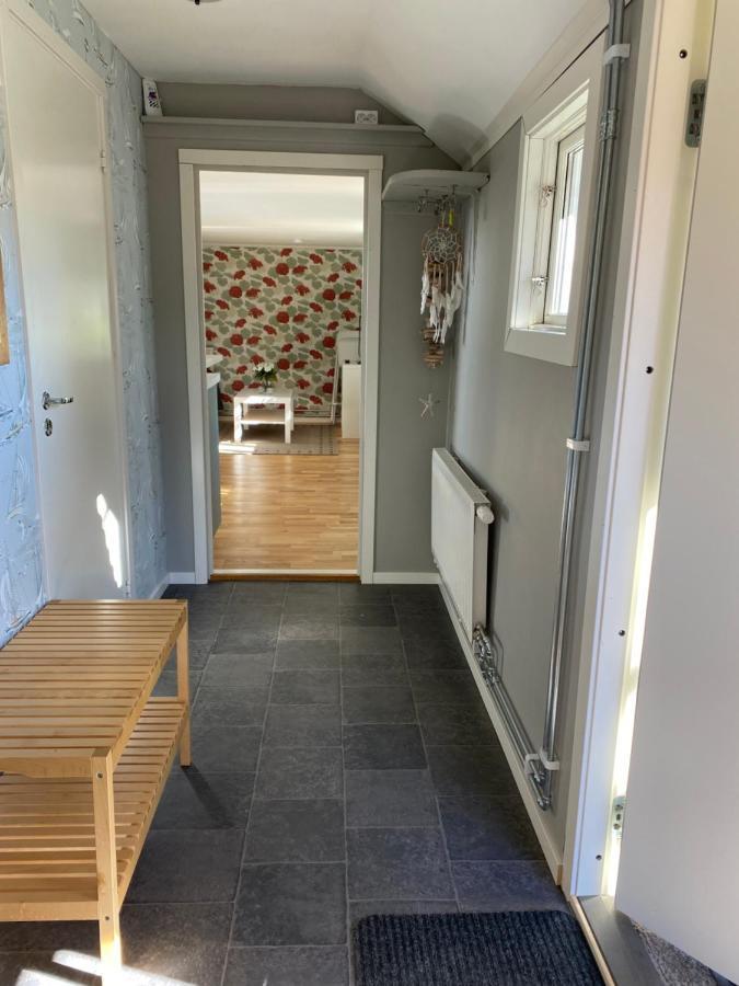 Mindre Laegenhet I En Lantlig Miljoe I Skrea Apartment Falkenberg Exterior photo